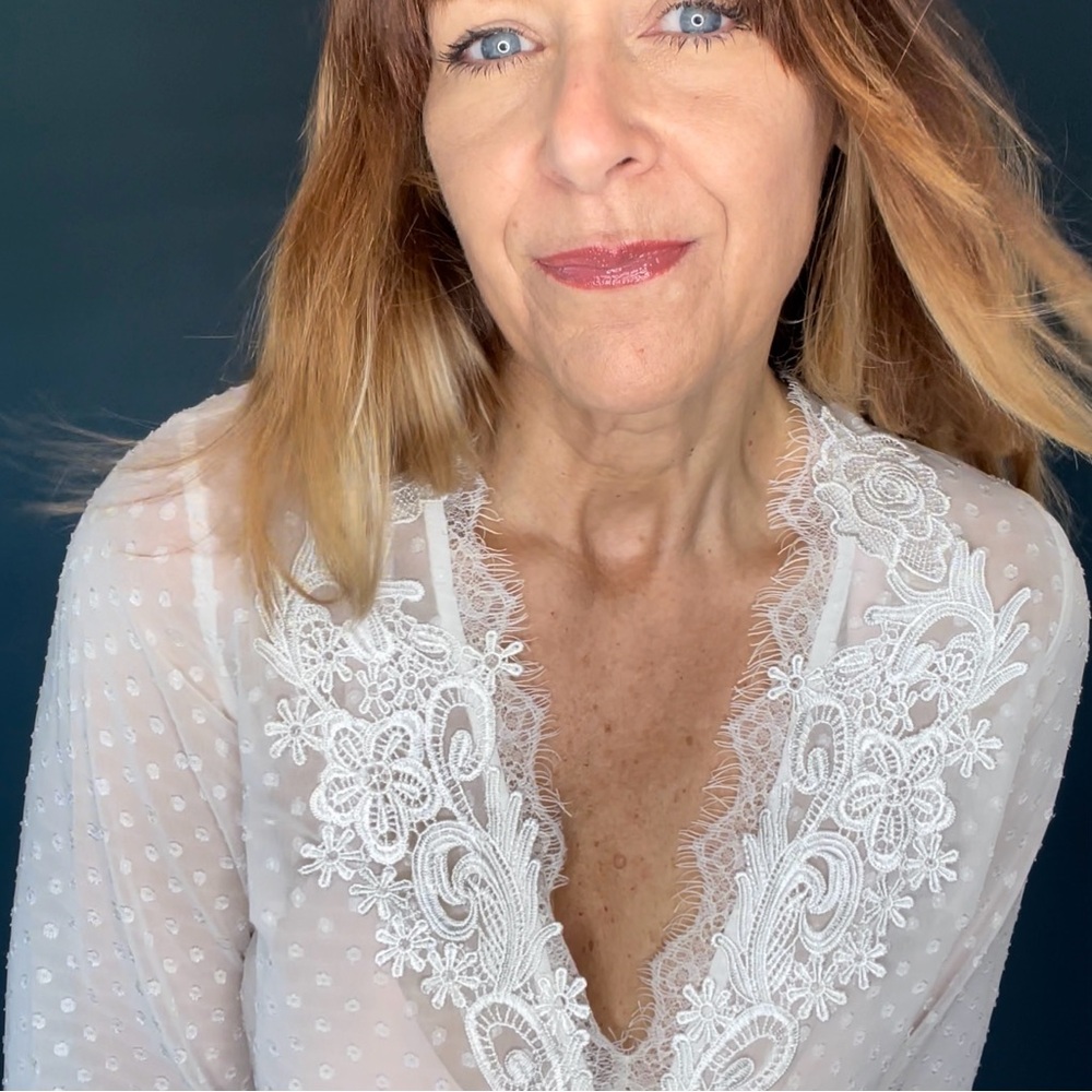 Romantic White Lace Top - Picture 6 of 16